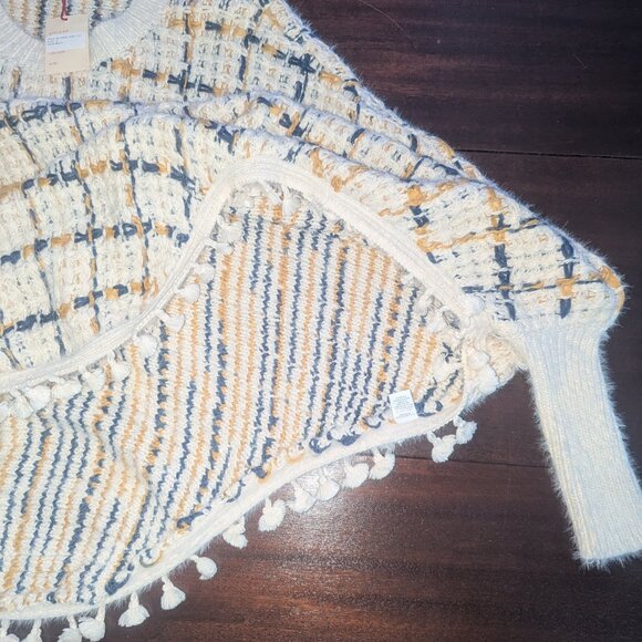 Anthropologie Raga plaid fringed sweater Dulce Pommed Knit Poncho size Small - Picture 3 of 6